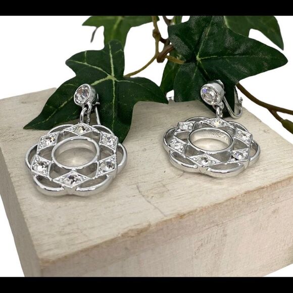 Vintage Sarah Coventry Dangling Drop Rhinestone Clip Earrings - Picture 1 of 13